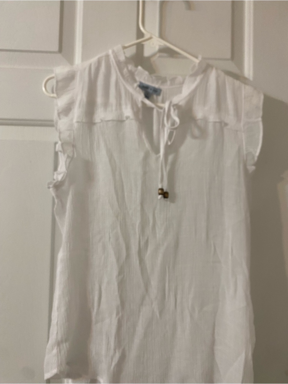 Women’s White Tie-Neck Sleeveless Top